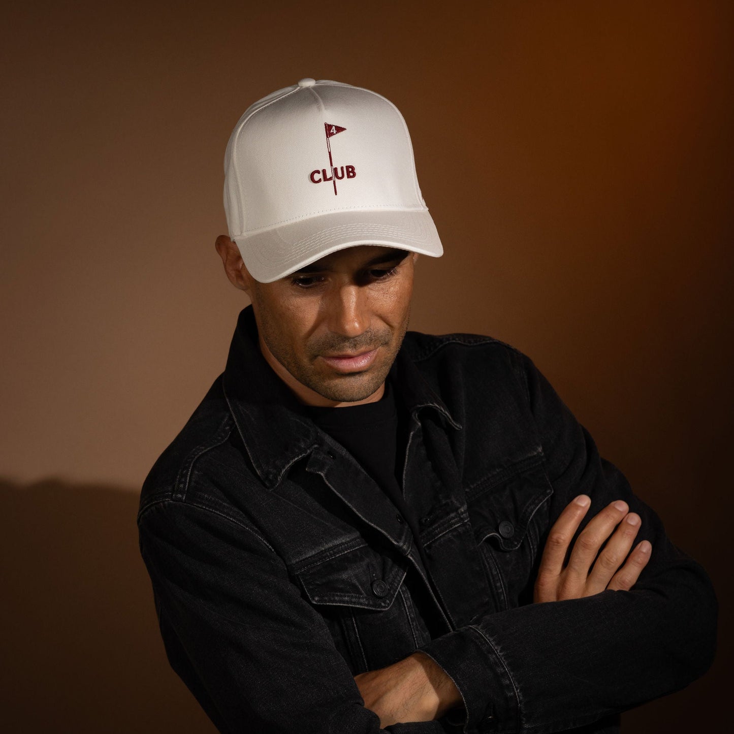 MULLI | Off-White & Dark Red