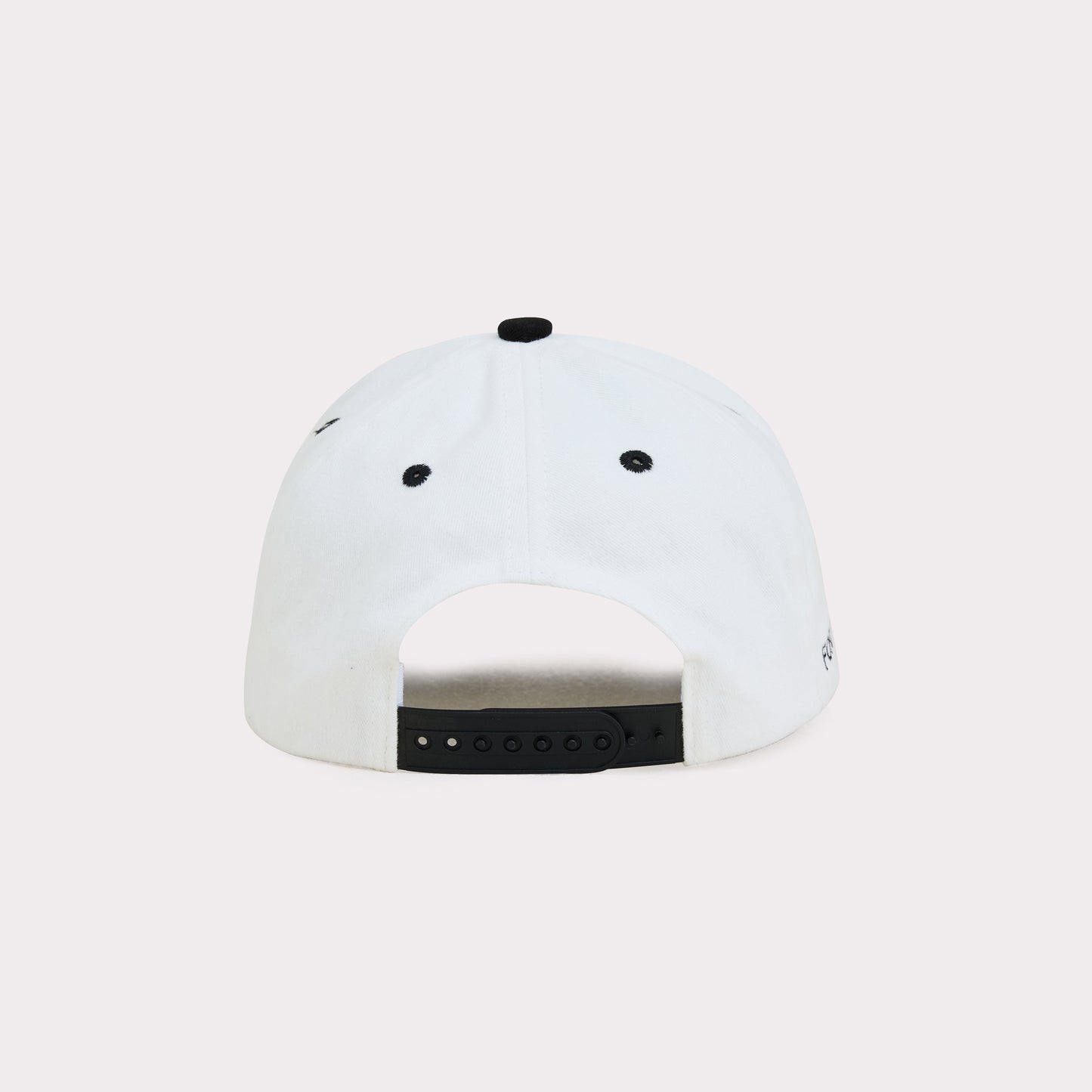 SCRATCH | White & Black